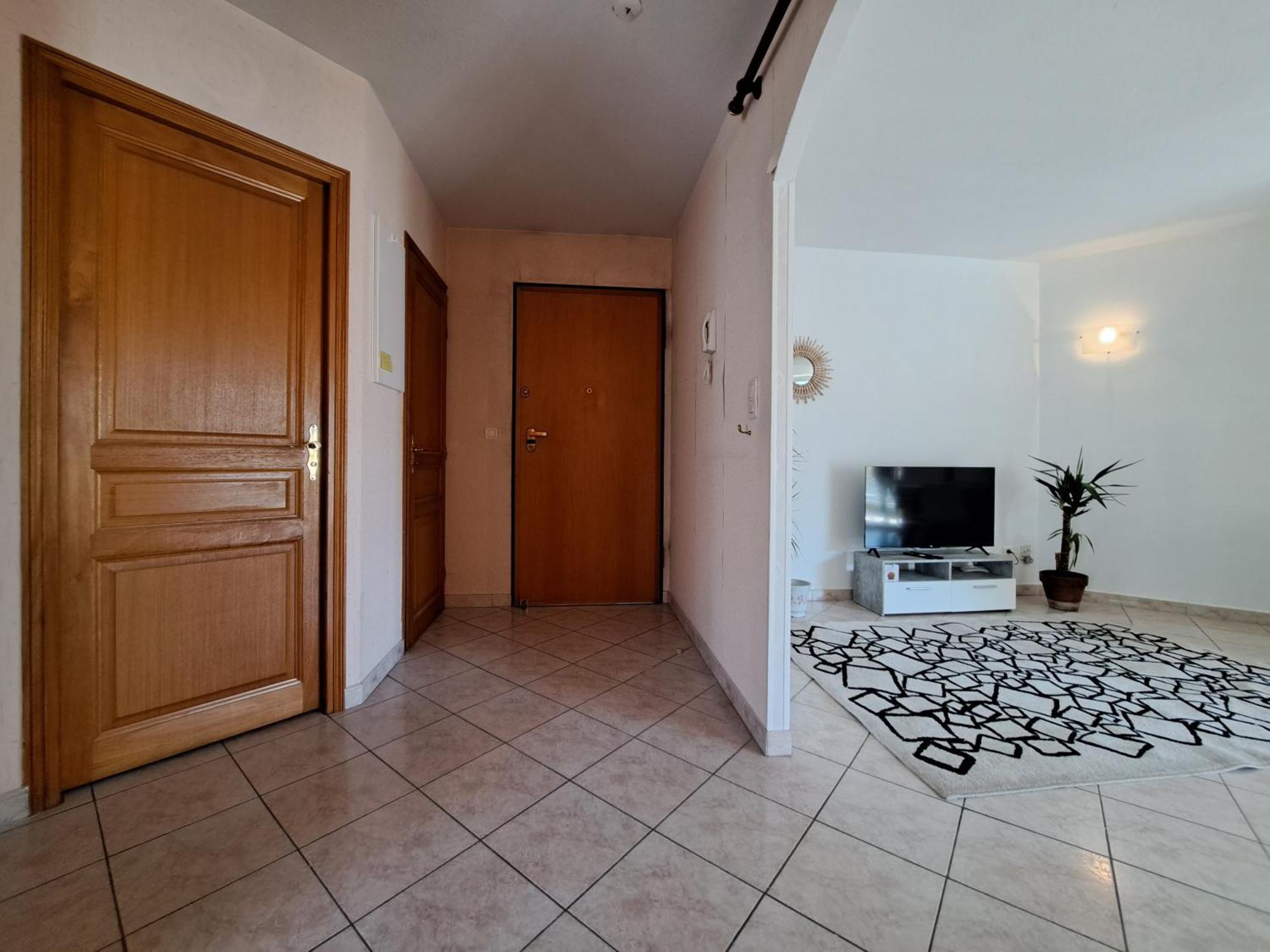 Grand T2 Proche Centre Ville, Vue Mer Et Montagne Bastia  Extérieur photo